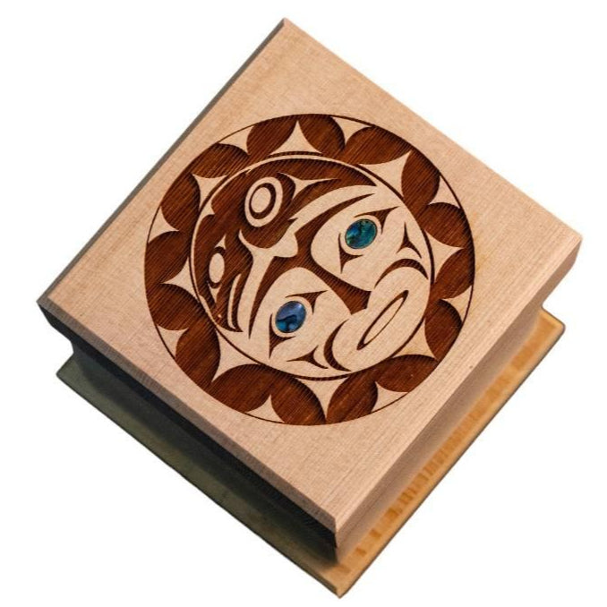 Bentwood box – Raven and Sun